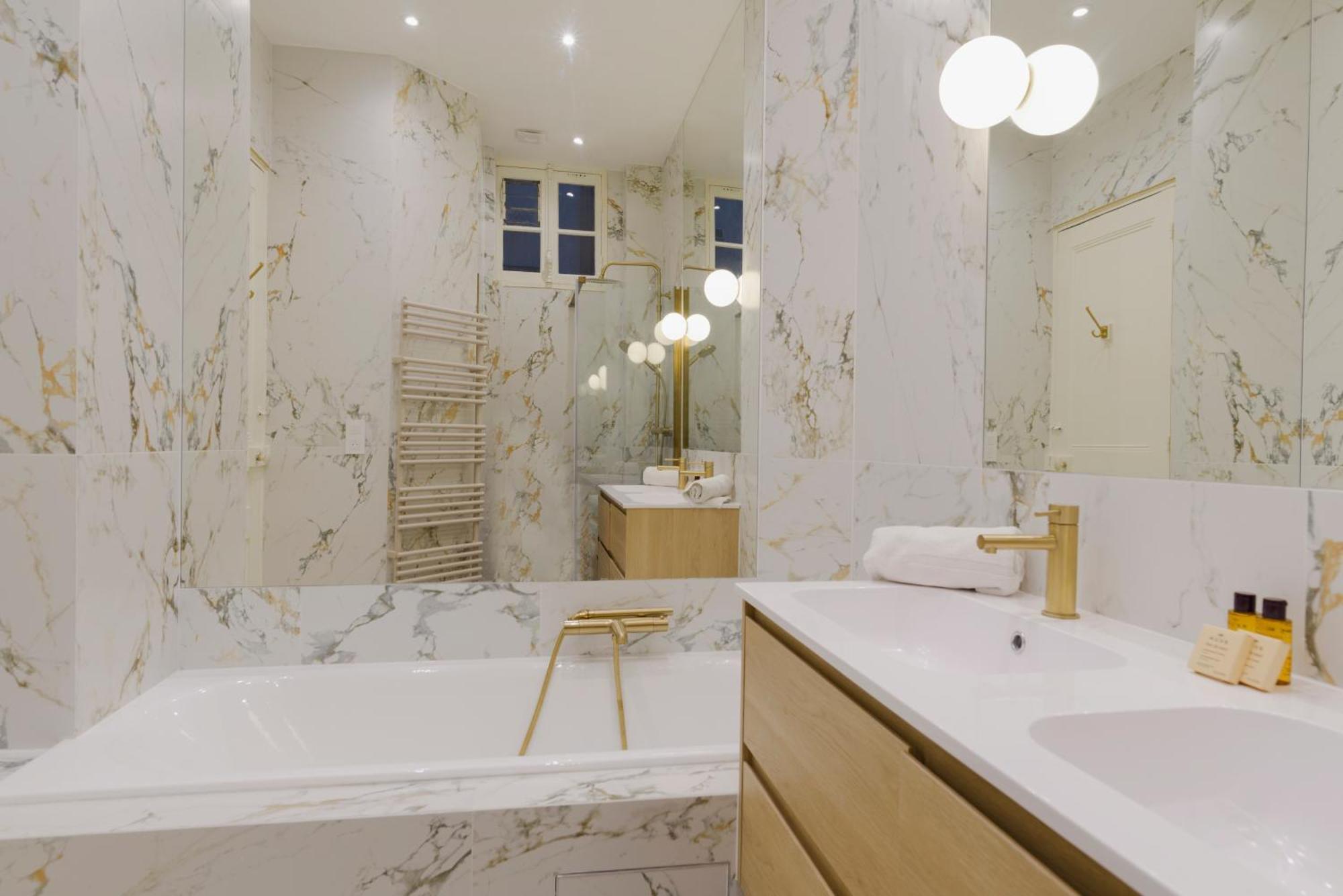Courcelles Prestige Appartamento